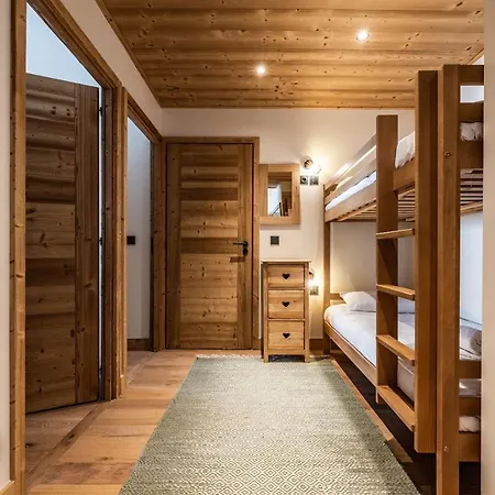 Hameau De Clotaire - By Emerald Alpe dʼHuez