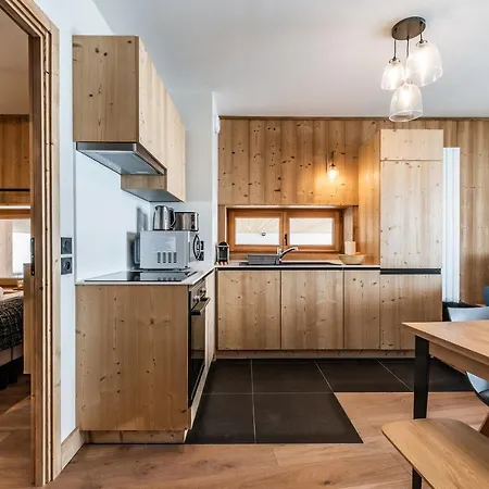 Appartement Hameau De Clotaire - By Emerald Alpe dʼHuez